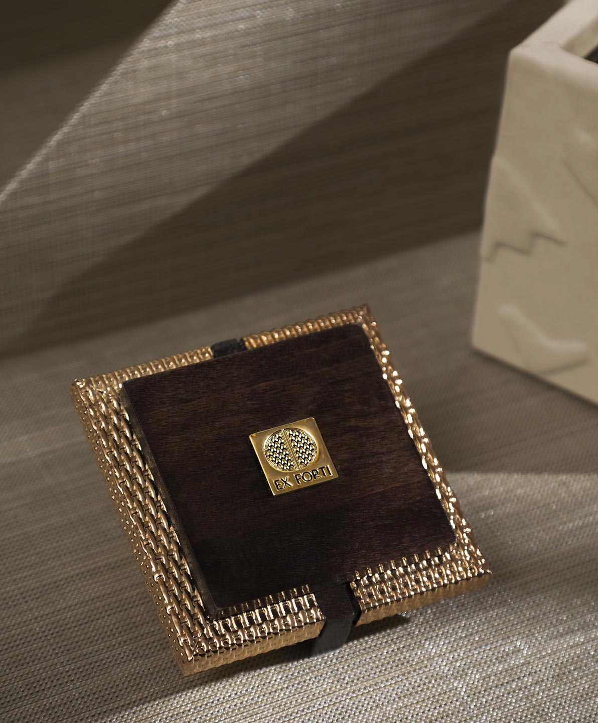 IX Box