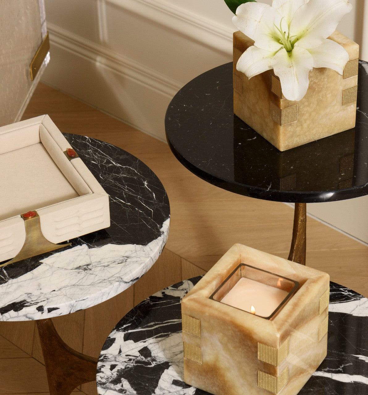 SANTIAGO Candleholder